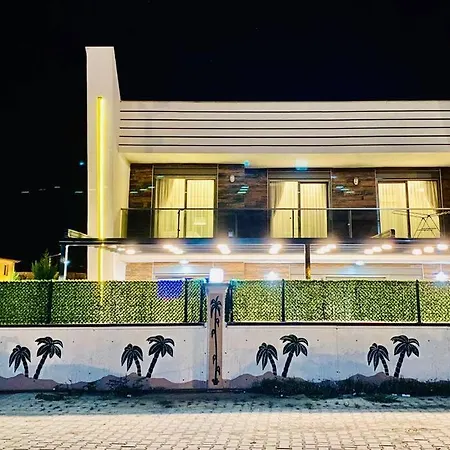 Kusadasi'nda Havuzlu Lux Life Kusadası